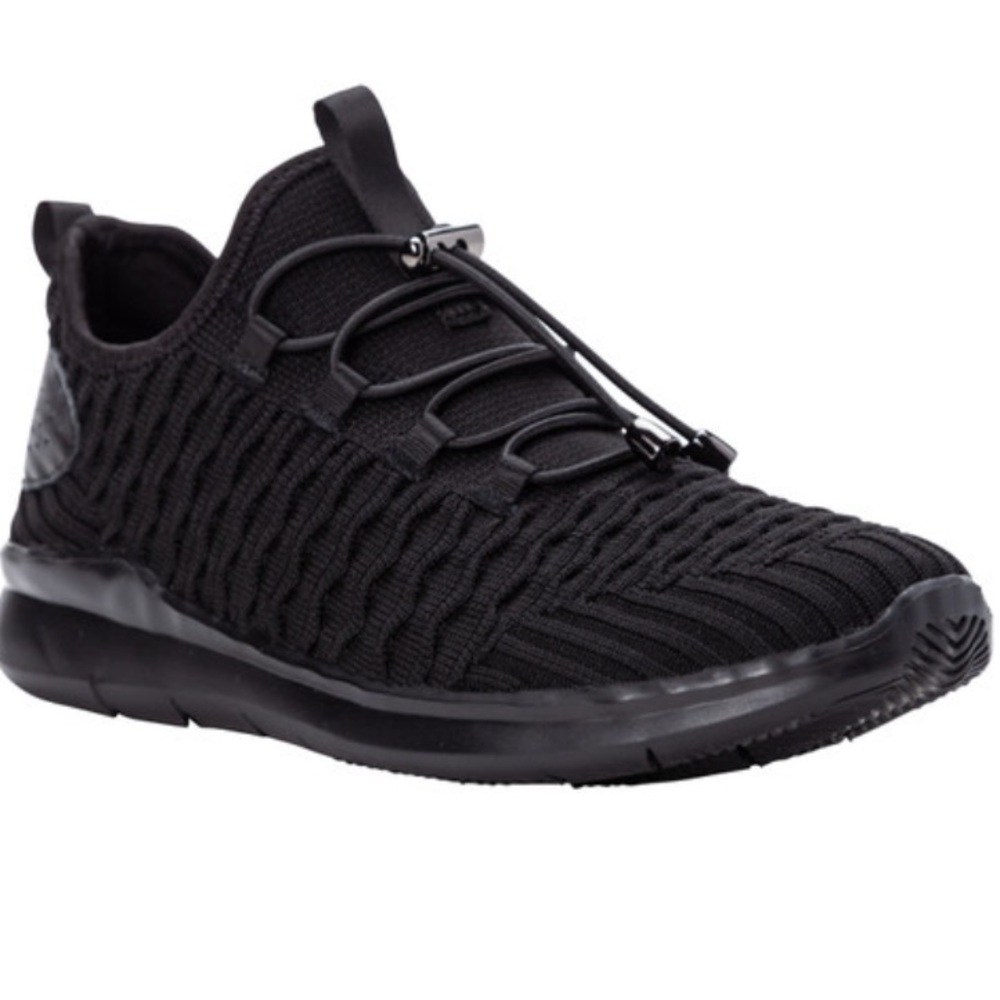 Woman’s Propet Travelbound Walking Shoe size 7.5